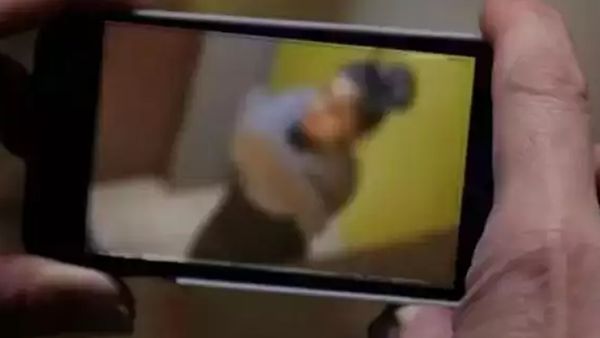 ஆடையில்லாமல் நில்லுங்க.. பெங்களூர் இளம் பெண் வக்கீலை எப்படி எல்லாம் ஏமாற்றி இருக்காங்க பாருங்க