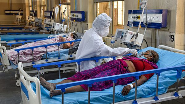 மூக்கில் இருந்து கொட்டும் ரத்தம்! ஈராக்கில் தீயாக பரவும் விசித்திர காய்ச்சல்.. இந்தியாவிற்கு ஆபத்தா