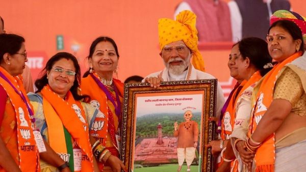 முஸ்லிம்களின் மக்கள் தொகை வளர்ச்சி வீதம் குறைவு! சொல்வது அரசு டேட்டா! ஆனால் மோடி ஏன் அப்படி பேசினார்