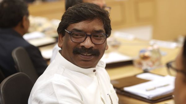 தெறிக்கவிடும் ‛இந்தியா’ கூட்டணி.. ஜார்கண்ட்டில் குவியும் தலைகள்.. ஹேமந்த் சோரன் கைதை கண்டித்து பேரணி