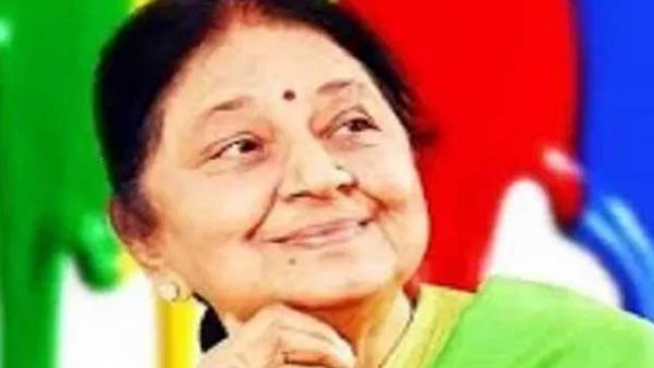 இந்திரகுமாரியின் இழப்பு.. திரண்டு மலரஞ்சலி செலுத்தும் திமுகவினர்.. இன்று சென்னையில் இறுதிச்சடங்கு