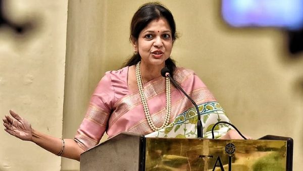 தருமபுரியில் சவுமியா அன்புமணிக்கு அமோக ஆதரவு - அதிமுகவையே முந்தி செல்லும் பாமக.. தந்தி டிவி கணிப்பு