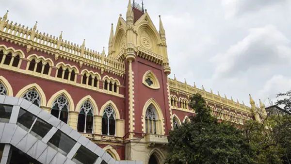 25,000 ஆசிரியர்கள் டிஸ்மிஸ்.. வாங்கிய சம்பளத்தை வட்டியோடு திருப்பி தரணும்- கொல்கத்தா ஹைகோர்ட் அதிரடி