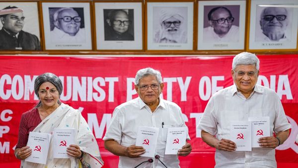 100 நாள் வேலை திட்டம் இனி.. 200 நாளாக உயர்த்தப்படும்! தேர்தல் அறிக்கையில் CPI வாக்குறுதி