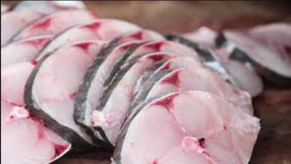 காஸ்ட்லி மீன்.. நரம்பு கோளாறு, எலும்புகள் பலம்பெற வஞ்சிரம் மீன்.. நிறைய புரோட்டீன்.. அசத்தல் பலன்கள்