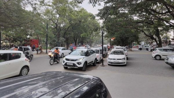 அண்ணா நகரிலிருந்து தொடங்கிய விதி மாற்றம்! இனி வண்டிகளை எல்லா இடத்திலும் பார்க் பண்ணாதீங்க! புது ரூல் 