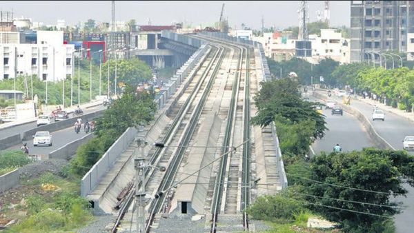 பரங்கிமலை-வேளச்சேரி பறக்கும் ரயில் பாதை எப்போது முடியும்? சரியாக கணித்தால் லைஃப் டைம் செட்டில்மெண்ட்