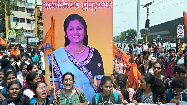 கர்நாடகாவை உலுக்கும் கவுன்சிலர் மகள் படுகொலை! 'லவ் ஜிகாத்' என பாஜக பந்த்.. இஸ்லாமியர்களும் பங்கேற்பு