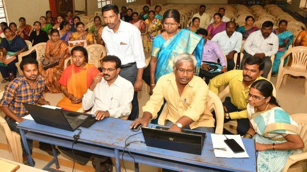 ‛‛இனி பணி இடமாறுதல் ஈஸி’’.. ஆசிரியர்களுக்கான நிபந்தனை அதிரடி நீக்கம்! விண்ணப்ப தேதியை நீட்டித்த அரசு