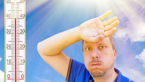 வாட்டி வதைக்கும் வெயில்.. குழந்தையை காருக்குள்ள விட்டுவிட்டு போகாதீங்க? Heat stroke எச்சரிக்கை!