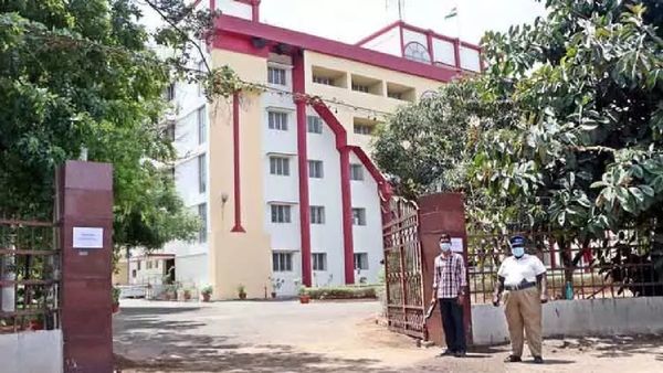 தாய்லாந்தில் அதிக சம்பளத்தில் ஐடி வேலை.. அப்படி அழைத்தால் ஆர்வத்தில் போயிடாதீங்க.. போலீஸ் வார்னிங்