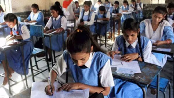 10ம் வகுப்பு ஃபெயிலா? கவலைய விடுங்க துணைதேர்வு தேதிகள் அறிவிப்பு.. மே 16 முதல் விண்ணப்பிக்கலாம்