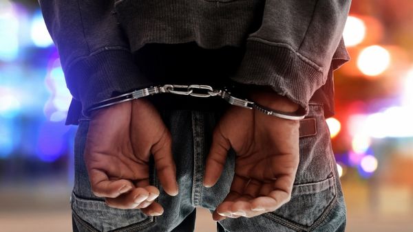 தவாக மாவட்ட செயலாளரை கொலை செய்ய முயற்சி.. ரவுடிகளுக்கு அட்வான்ஸ் கொடுத்த புள்ளிகள்.. 3 பேர் கைது!