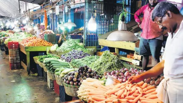‛கத்தரி டூ தக்காளி’ வரை.. சென்னை கோயம்பேடு மார்க்கெட்டில் விலை அதிகரித்த காய்கறிகள்.. ஜுன் வரை ஷாக்