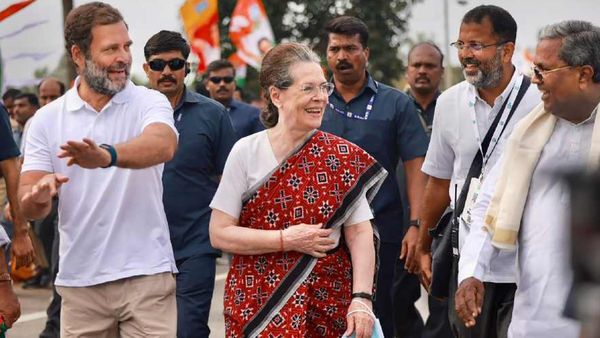 'இந்திரா' காந்தி கோட்டை- 72.23% வாக்குகளை வென்ற சோனியா-ராகுல் போட்டியிடும் 