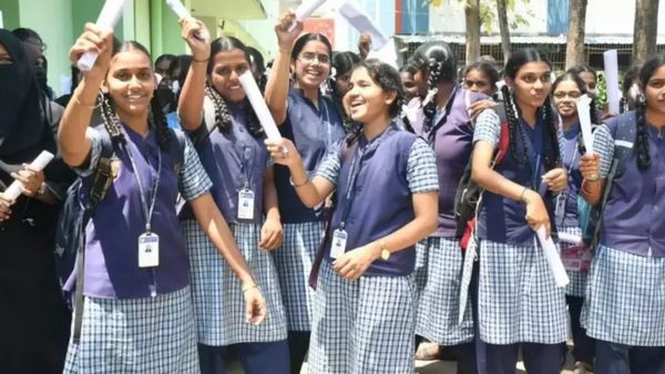 திட்டமிட்டபடி மே 6ஆம் தேதி +2 தேர்வு முடிவுகள் வெளியாகும்.. பள்ளிக்கல்வித்துறை தகவல்!