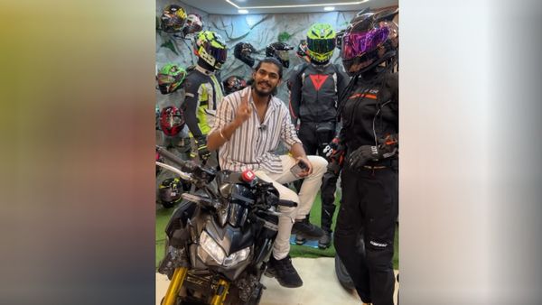 மீண்டும் சிக்கலில் டிடிஎஃப் வாசன்.. பிரதமர் அலுவலகத்துக்கே பறந்த புகார்.. கடைக்கு போலீசார் நோட்டீஸ்!