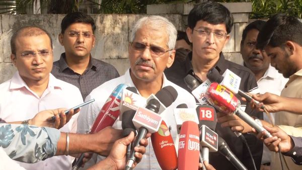 சென்னையில் திடீர் கனமழை வந்தாலும் வெள்ளம் வராமல் தடுக்க ரெடி.. ஆக்‌ஷனில் இறங்கிய தலைமை செயலர்!