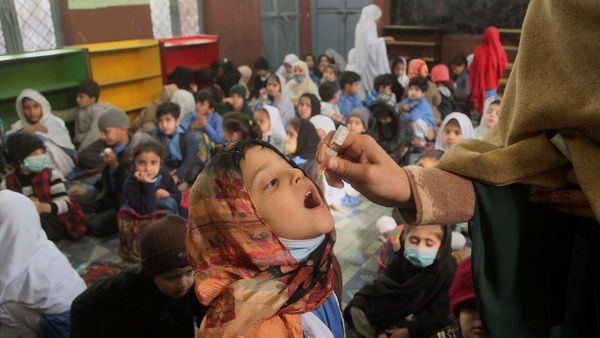 உலகத்திலேயே இங்கதான் இந்த அநியாயம்.. பாகிஸ்தானில் போலியோ வைரஸ் பரவல் அதிகரிப்பு.. காரணம் தெரியுமா?