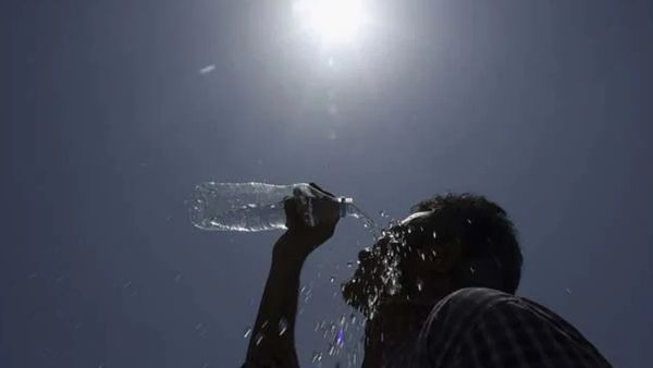 26 டிகிரிக்கே வெப்ப அலை வார்னிங்கா? எங்க ஊர் ஏசி டெம்பரேச்சர் இது.. இங்கிலாந்தை கலாய்த்த நெட்டிசன்ஸ்