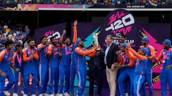 அந்த 30 பந்துகள்! ஆட்டம் தலைகீழாக மாறிய அந்த நொடி! கைவிட்டு போன மேட்சை இந்தியா வென்றது எப்படி