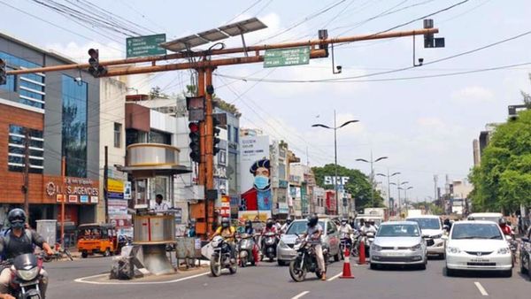 கோவை போலீஸ் நடத்திய வாகன சோதனை.. தவளை தன் வாயால் கெட்ட கதை.. இளைஞைருக்கு சிக்கல்