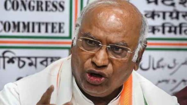 யாருக்கும் பயப்படாதீங்க.. நேர்மையாக செயல்படுங்க.. அதிகாரிகளுக்கு காங்கிரசிடம் இருந்து பறந்த கடிதம்