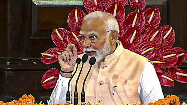 இவிஎம் எந்திரத்தை பற்றி இப்போது ஏன் பேசவில்லை?.. எதிர்க்கட்சிகளை சீண்டி பேசிய பிரதமர் மோடி