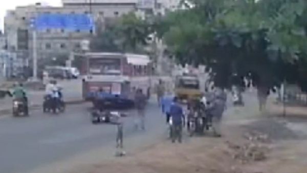 மாடுகளால் அநியாயமாக பறிபோன உயிர்.. பதறவைத்த சம்பவத்தால் நெல்லை மாநகராட்சி பிறப்பித்த அதிரடி உத்தரவு!