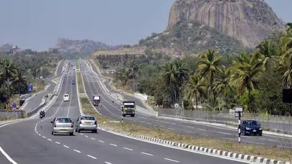 பெங்களூர் டூ மைசூரு.. பத்து வழிச்சாலையில் 