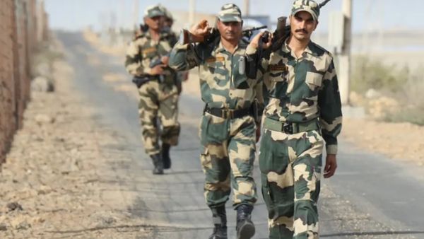 எல்லை பாதுகாப்பு படையில் வேலை.. 93 ஆயிரம் சம்பளம்.. 12 ஆம் வகுப்பு தகுதி போதும்.. செம சான்ஸ்