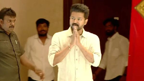 “தலைவா என்ன காப்பாத்து”.. மருத்துவமனையில் கண்கலங்கிய நபர்.. மீளாத்துயரில் கையெடுத்து கும்பிட்ட விஜய்