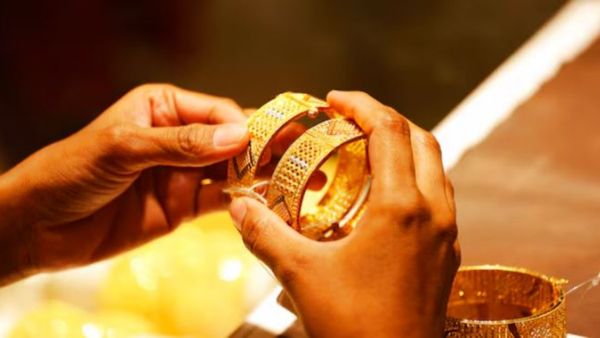 தங்க விற்பனை 15% வீழ்ச்சி? வாங்கலாமா? வேண்டாமா? 23 ஆம் தேதி வருமா குட் நியூஸ்?