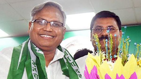 பீகாரின் 'விகே பாண்டியன்’-நிதிஷ்குமாரின் வாரிசு? ஜேடியூவில் இணைந்த மாஜி ஐஏஎஸ் அதிகாரி- யார் இவர்?