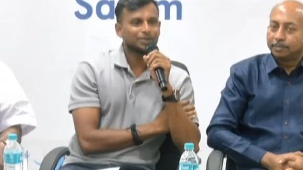 சேலம் கல்லூரி விழாவில் கிரிக்கெட் வீரர் நடராஜன் பேசியது என்ன? அவரது பேச்சு சர்ச்சையானது ஏன்?