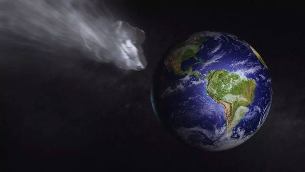 ‛‛ஜஸ்ட் மிஸ்’’.. பூமிக்கு மிக நெருக்கமாக வந்த விண்கல்.. பேராபத்தில் இருந்து தப்பித்த பூமி