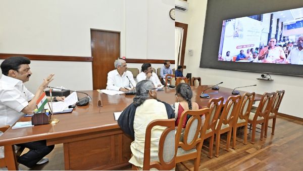 காலையில் மனு போட்டேன்..உடனே கிடைச்சிருச்சு! ’மக்களுடன் முதல்வர்’ .. நெகிழ்ச்சியுடன் பேசிய மக்கள்..!