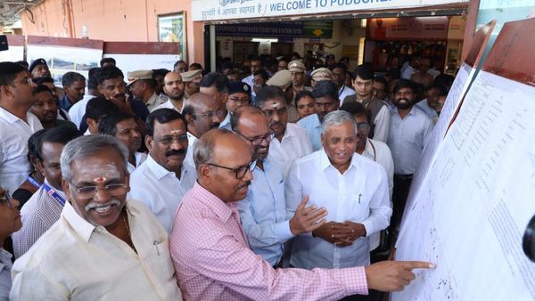 புதுச்சேரி - திண்டிவனம்; கடலூர் ரயில் பாதைகள் திட்டம் குறித்து ஆய்வு: மத்திய அமைச்சர் சோமண்ணா