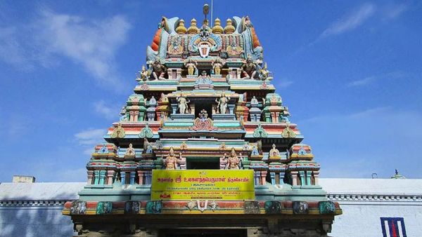 இந்தியாவிலேயே இப்படி ஒரு பெருமாளை பார்த்திருக்கவே முடியாது! இதுதான் தமிழகம்! ஆஹா அற்புதம்!