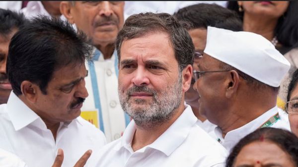 ஹத்ராஸில் 121 பேர் பலி.. இந்த விஷயத்தில் அரசியல் செய்யமாட்டேன் ஆனால்.. ராகுல் வைத்த வேண்டுகோள்