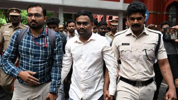 ஜாபர் சாதிக்கிடம் கிடுக்குப்பிடி விசாரணை! மேலும் 4 நாட்கள் காவலுக்கு நீதிபதி அனுமதி! அடுத்தது என்ன?