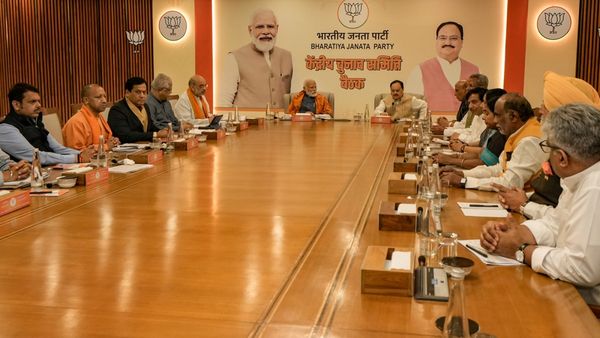 லோக்சபா தேர்தல் பின்னடைவுக்கு காரணம் என்ன? பாஜக ஆளும் மாநில முதல்வர்களுக்கு டெல்லி மேலிடம் சம்மன்!