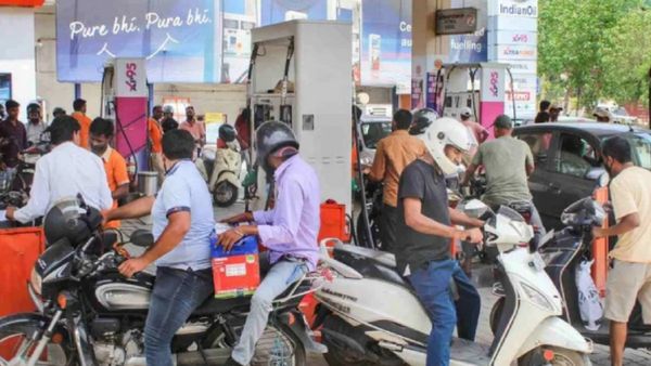 பெட்ரோல் பங்குகளில் கஸ்டமருக்கு கட்டாயம் கொடுக்க வேண்டிய சலுகைகள்.. லிஸ்டில் இதுகூட இருக்கா.. அடடே!