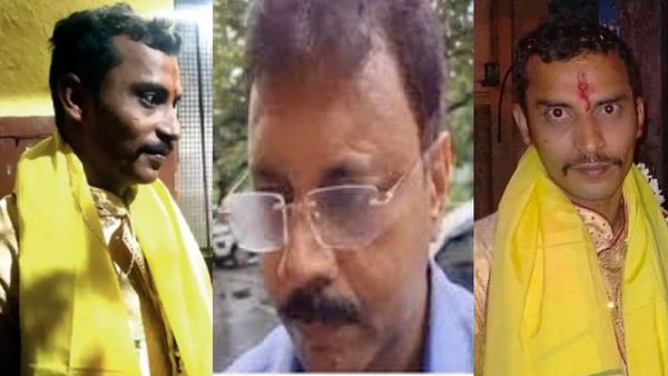 செமினார் ரூமின் கதவில் 