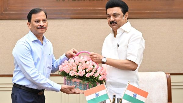 புதிய டிஎன்பிஎஸ்சி தலைவர் எஸ்.கே.பிரபாகர் பாஜகவுக்கு நெருக்கமானவர்.. பகீர் கிளப்பும் எஸ்டிபிஐ புகார்