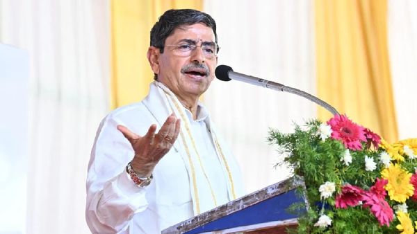 ஆளுநர் தேநீர் விருந்து! திமுக கூட்டணி கட்சிகள் புறக்கணித்த நிலையில்.. அதிமுக பங்கேற்பதாக அறிவிப்பு