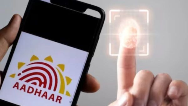 ஆதார் கார்டு இருக்கா? அப்டேட் செய்தாச்சா? இன்னும் 30 நாள் கூட இல்லை! ஆன்லைனில் புதுப்பிப்பது எப்படி?