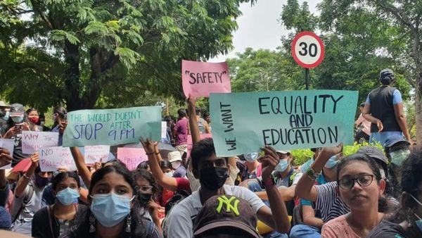 ஆடை குறித்து பேசியது தவறு! மன்னிப்பு கேட்ட விடுதி வார்டன்! திருச்சி என்ஐடி மாணவிகள் போராட்டம் வாபஸ்!