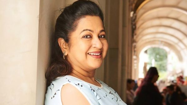 கேரவனில் உடைமாற்றிய நடிகைகள்.. கேமரா பொருத்தி ரசித்த கும்பல்.. நடிகை ராதிகாவிடம் விசாரிக்க முடிவு