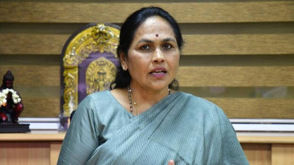 தமிழர்கள் பற்றி அவதூறு.. சிக்கலில் மத்திய அமைச்சர் ஷோபா கரந்தலாஜே! பொது மன்னிப்புதான் தீர்வு-கோர்ட்